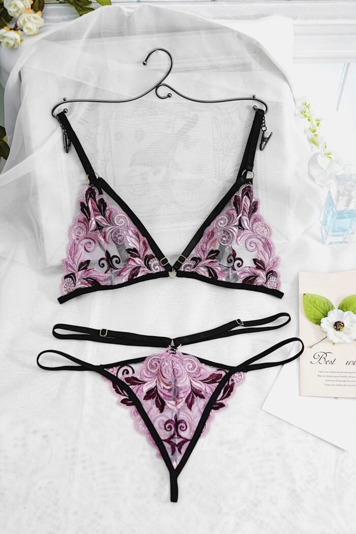 Lace Peek-a-Boo Bra & Crotchless G-String - Image 5